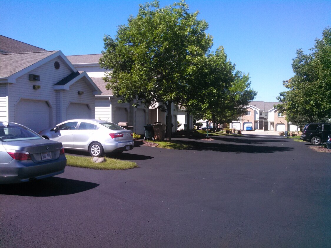 Primary Photo - 969 Rockefeller Ln