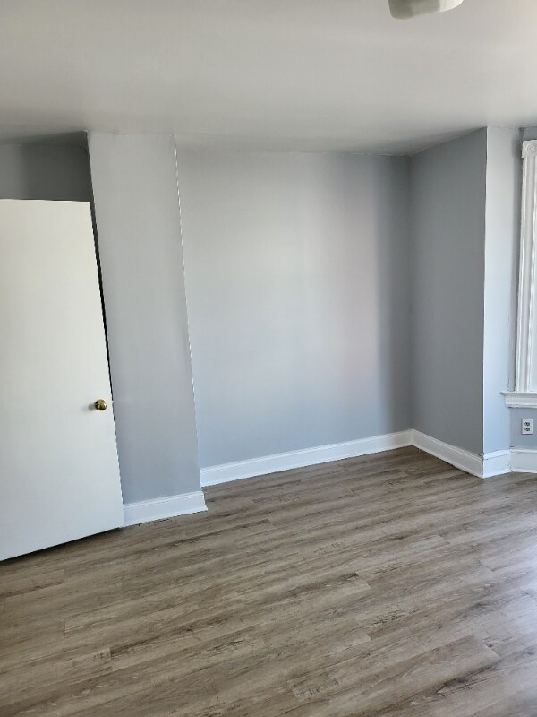 Building Photo - 341 N Robinson St