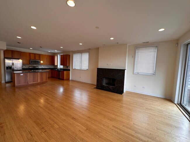 Foto del edificio - 1830 N Milwaukee Ave