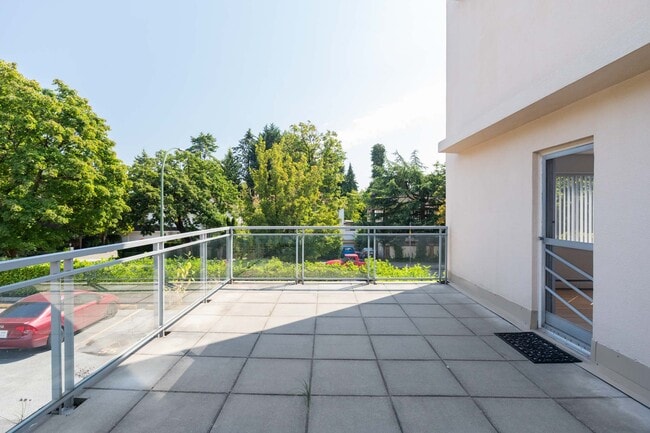 Photo du bâtiment - Hollies