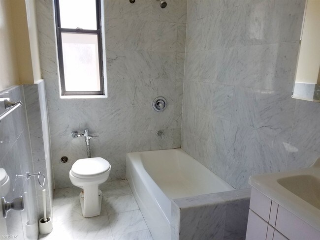 Foto del edificio - 701 W 176th St