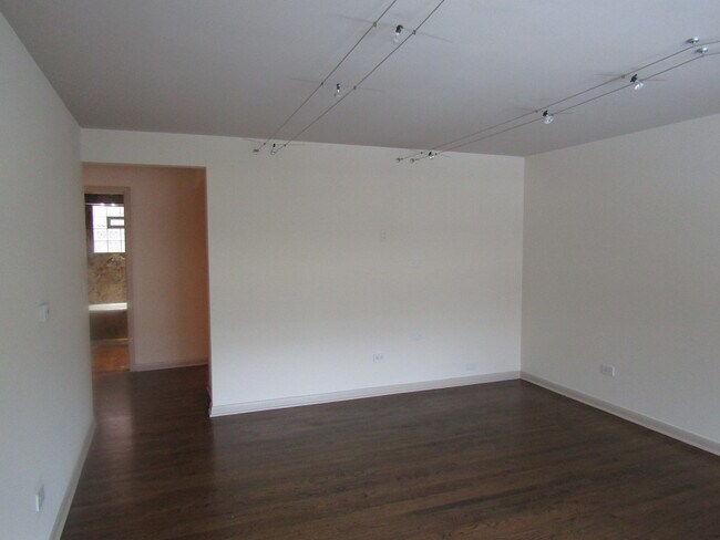 Building Photo - 8511 W Bryn Mawr Ave