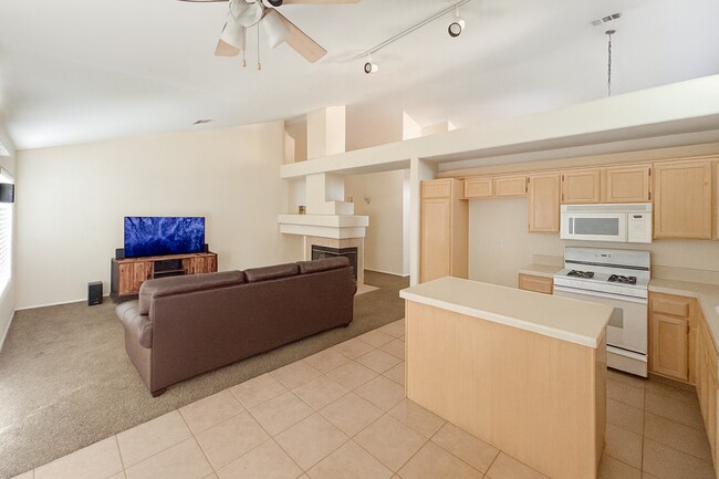 Foto del edificio - 39518 Chalfont Ln