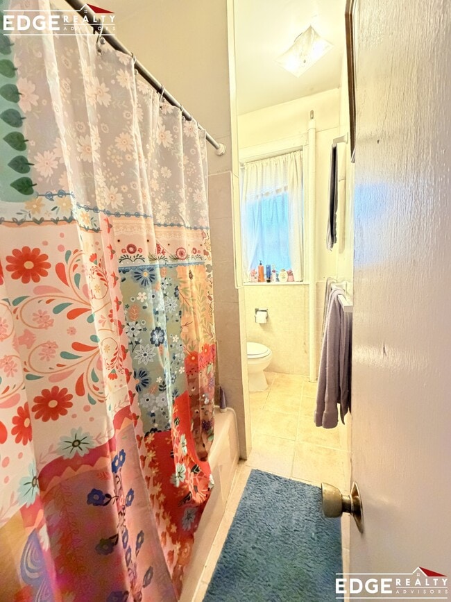 Building Photo - 17 Aberdeen St