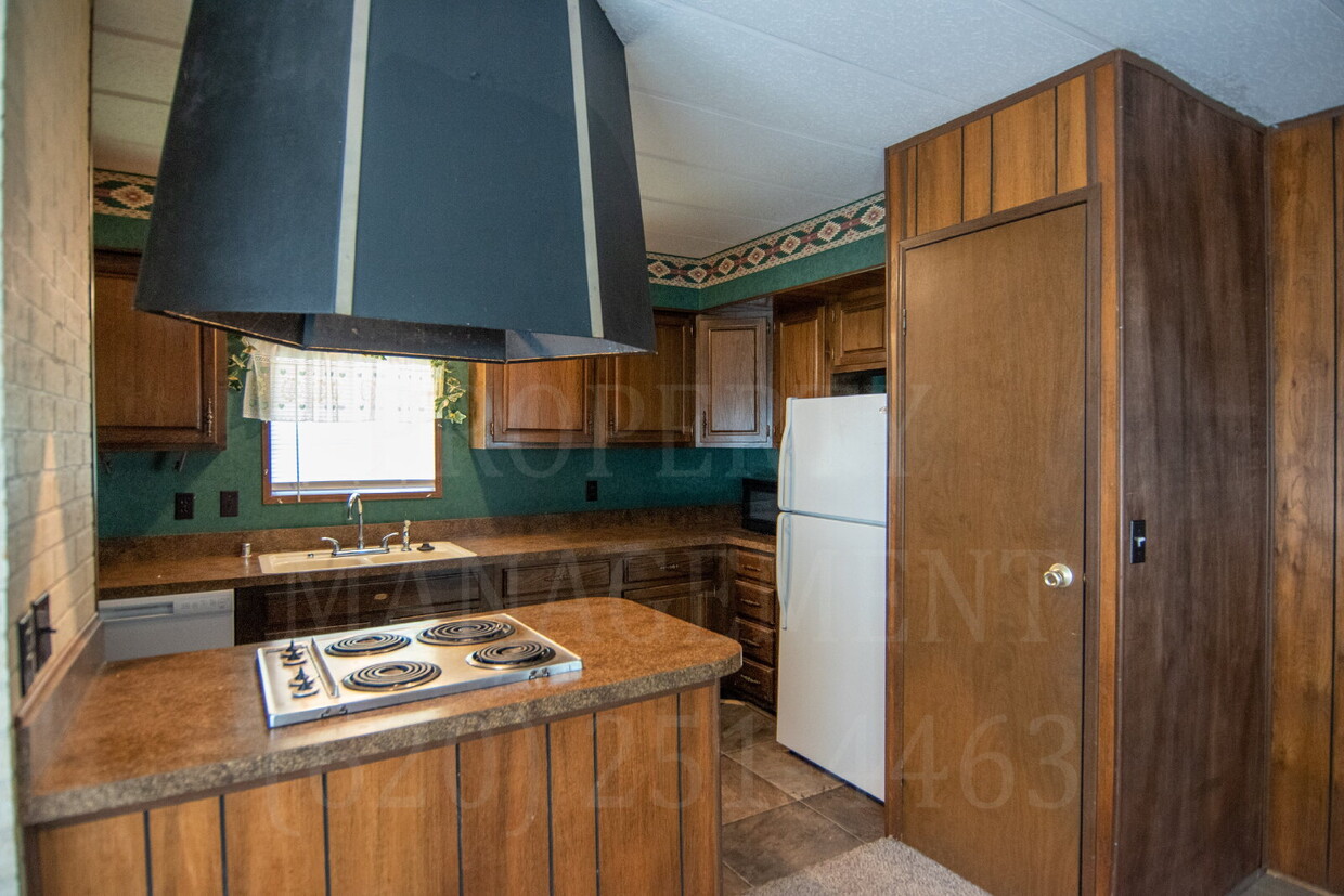 Primary Photo - 3 Bedroom 2 Bath