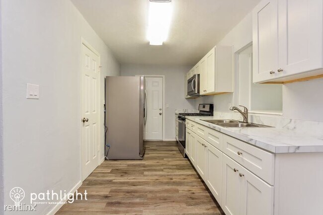 Foto del edificio - 4 br, 2 bath House - 801 Kottle Circle UNIT