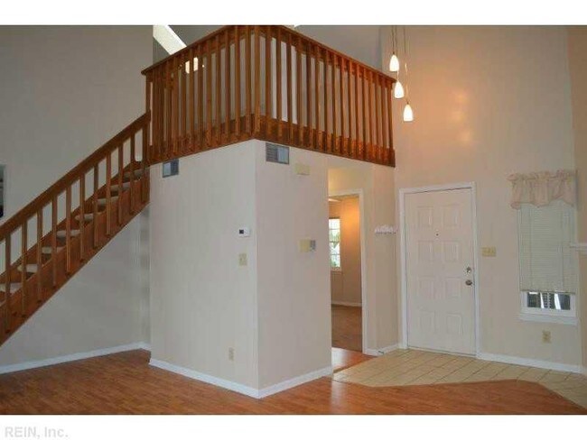 Foto del edificio - 4221 Laurel Green Circle