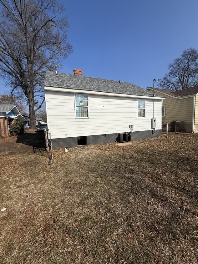 Foto del edificio - 931 4th Terrace W