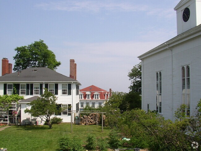 Building Photo - 8 Jewett St