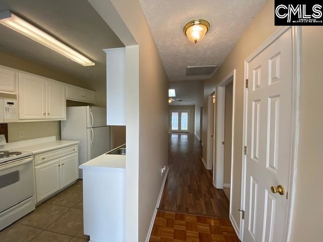 Building Photo - 204 Waverly Ct