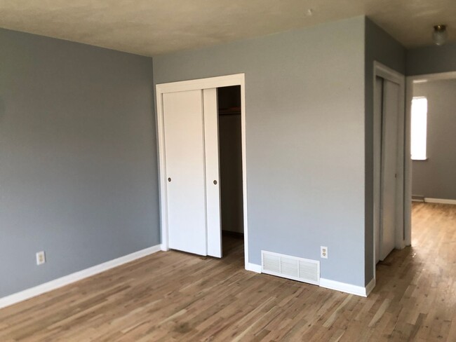 Building Photo - 2-Bedroom Apartment in Longmont Duplex