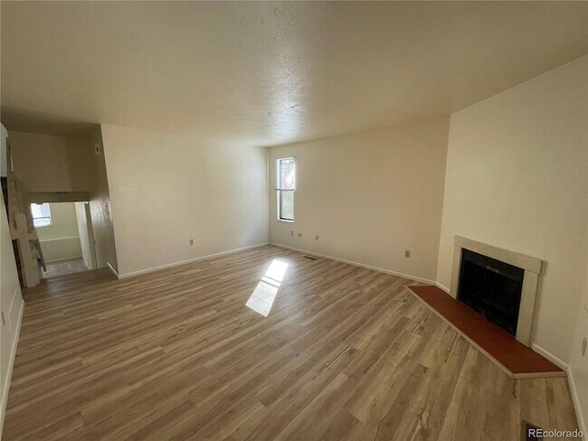 Foto del edificio - 4820 W 88th Pl