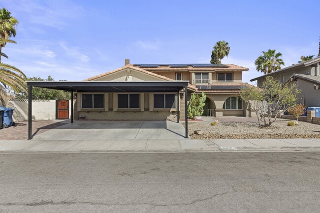 Building Photo - 2109 Verdinal Dr