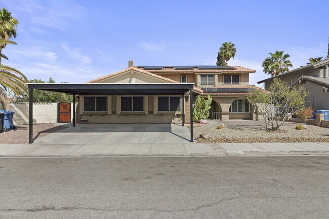Foto del edificio - Welcome to your entertainers dream home!