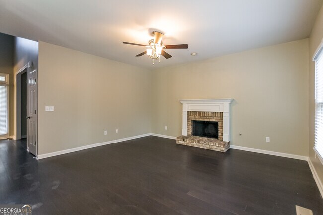 Foto del edificio - 2485 Worthington Dr