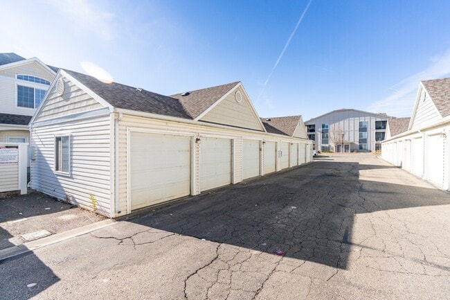 Photo - 2458 Thunder Mountain Drive Townhome