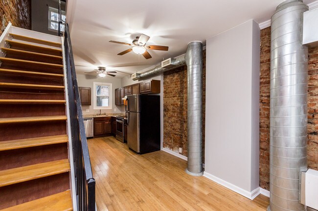 Building Photo - 2665 Martha St