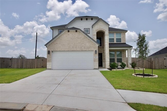 Building Photo - 3207 Tilley Dr