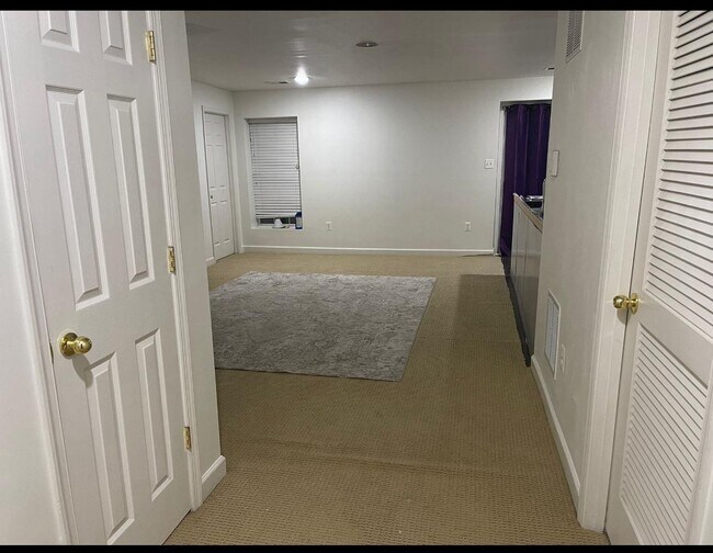 Foto del edificio - 100 Davidson St