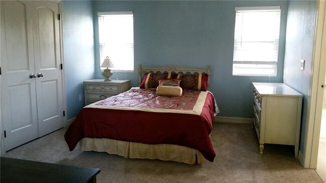 Foto del edificio - 5002 Duval St