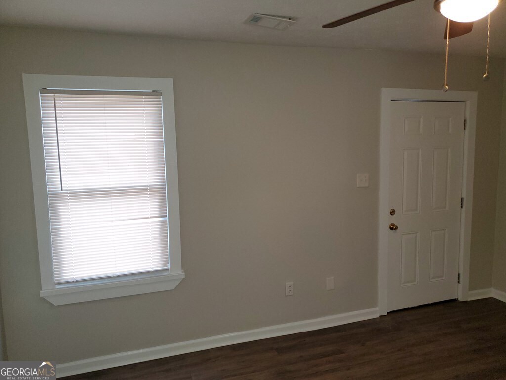 Foto del edificio - 114 W Mary St