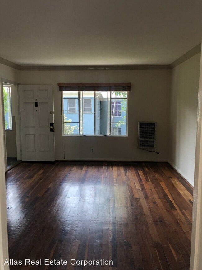 Foto del edificio - 1631 Rodney Dr
