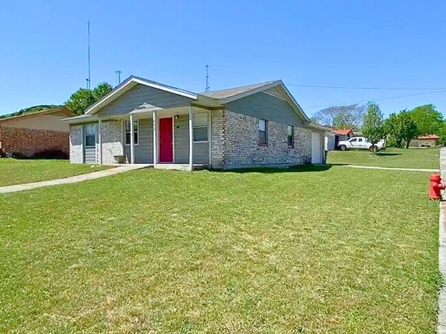 Building Photo - NOW AVAILABLE!!