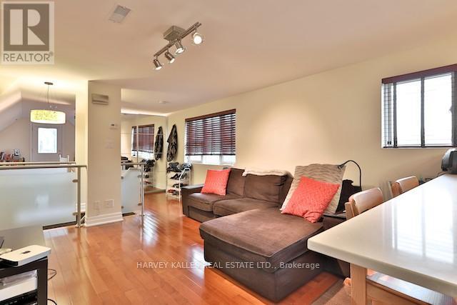 Photo du bâtiment - 202 Lippincott St