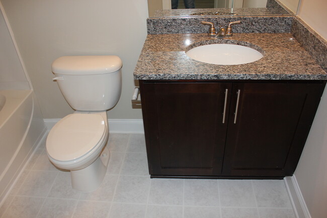 Foto del edificio - 2 Bedroom, 2 Bath Apartment for Rent