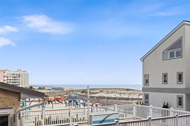 Foto del edificio - 750 Shore Rd