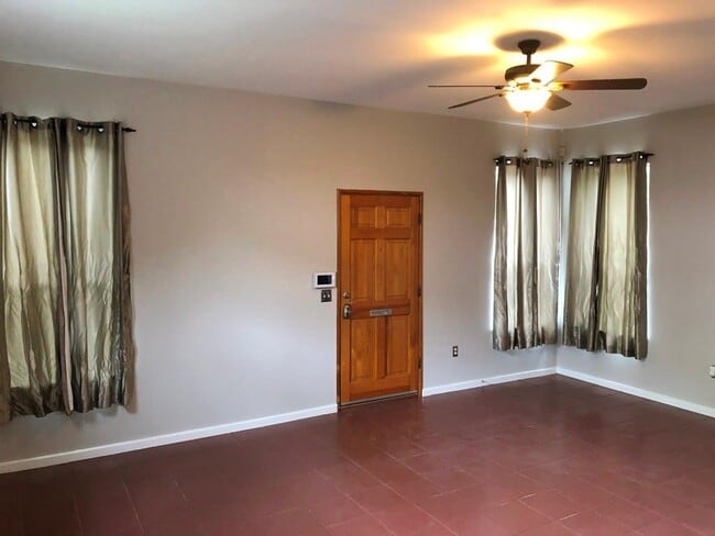 Foto del edificio - 2202 East Side Dr