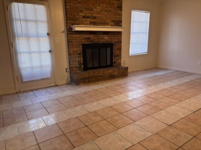 Foto del edificio - 1456 Glouchester Dr