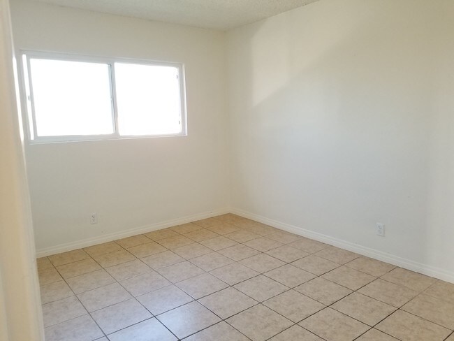 Foto del edificio - 1946 W 145th St