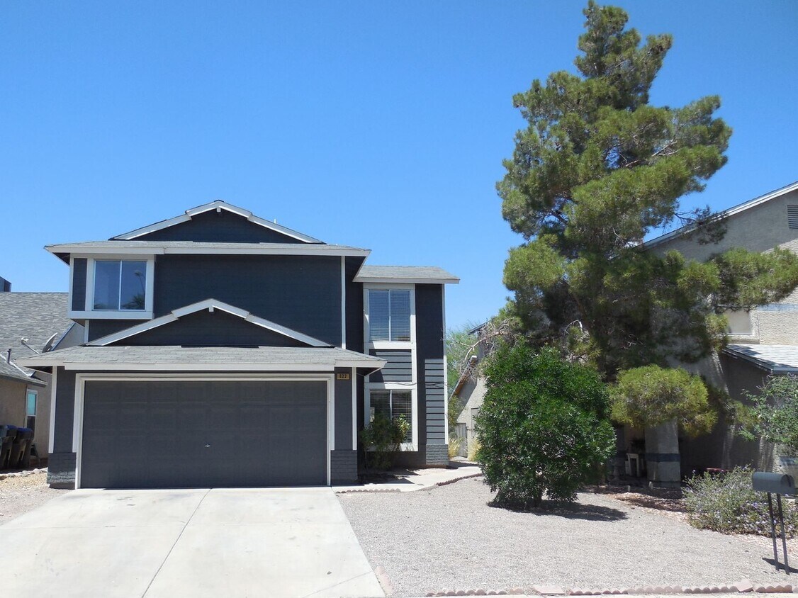 Primary Photo - FOUR BEDROOM IN HENDERSON WITH A BEDROOM D...