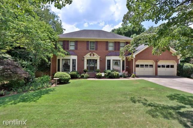 Primary Photo - 5 br, 3 bath House - 832 Leonard Court
