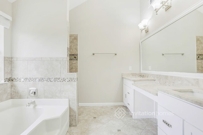 Building Photo - 3207 Clifton Farm Dr