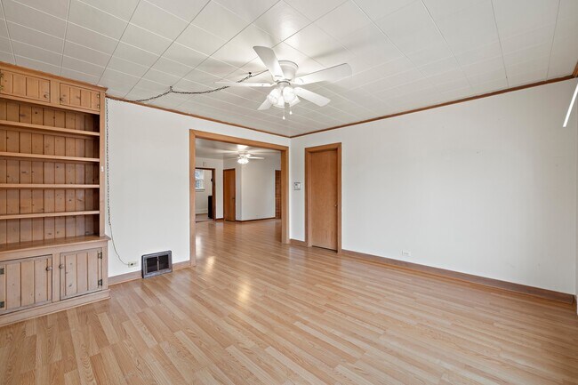 Foto del edificio - 25 E Chestnut Ave