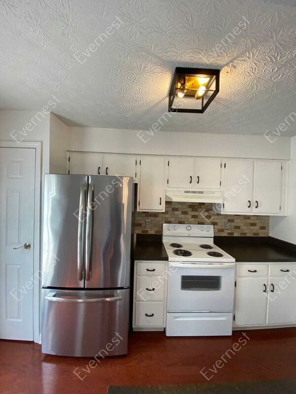 Foto del edificio - 8364 Cliffthorne Way