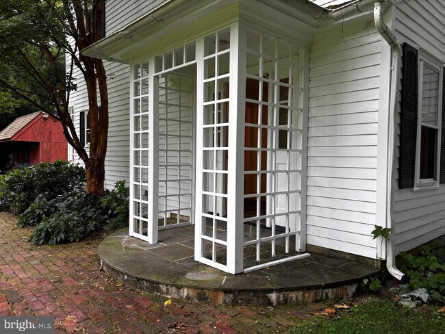 Foto del edificio - 410 Wharf Rd