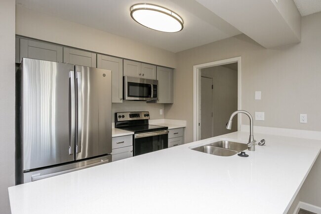 Foto del edificio - 3156 E Edgewood Ave