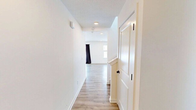 Building Photo - 3829 Genteel Dr