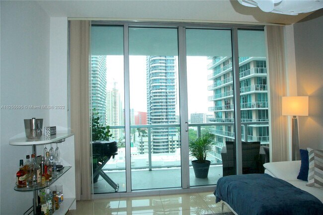 Foto del edificio - 1111 SW 1st Ave