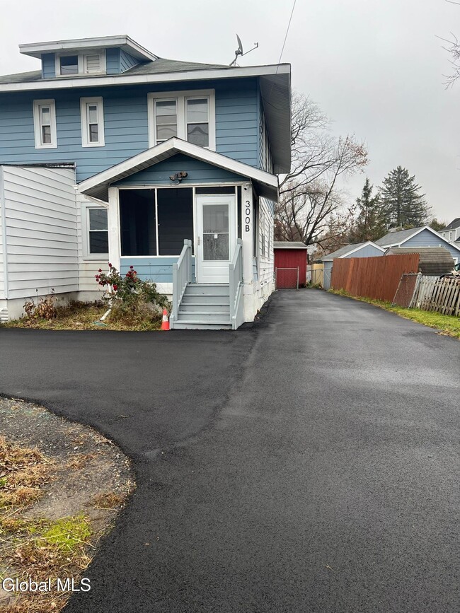 Foto del edificio - 300 US-9W