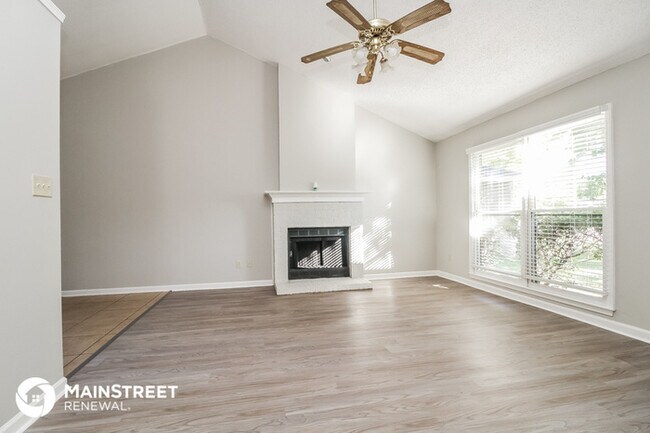 Foto del edificio - 2669 Bay Pointe Cir W