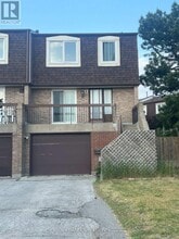 Building Photo - 17 Sandhurst Cir