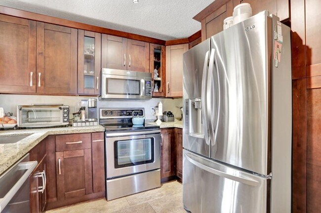 Photo - 2850 Carambola Cir S House