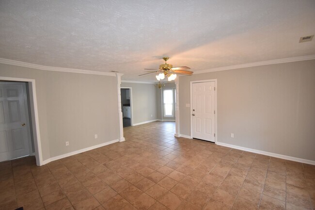 Foto del edificio - Coming Soon, 3 Bedroom and 2 Bath Home