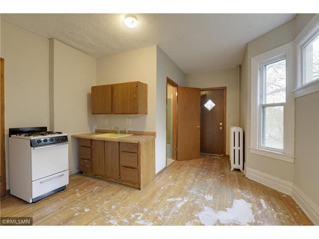 Building Photo - 432 N Dewey St