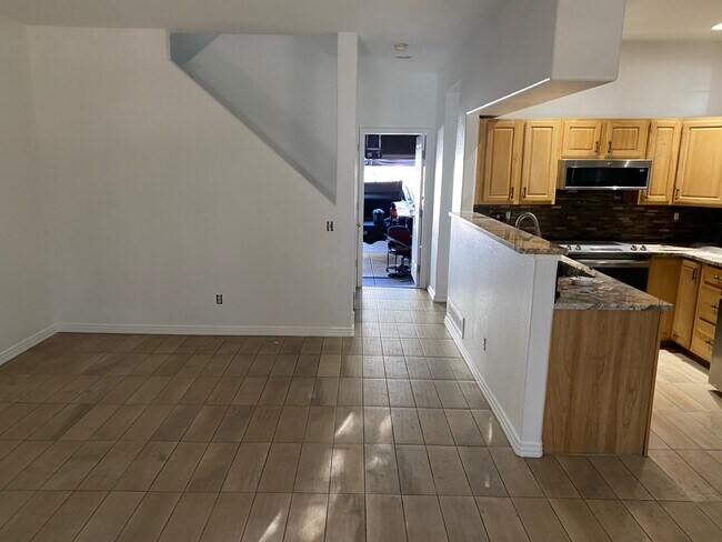 Foto del edificio - 627 S Depew St