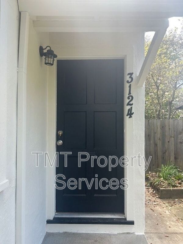 Foto del edificio - 3124 B St